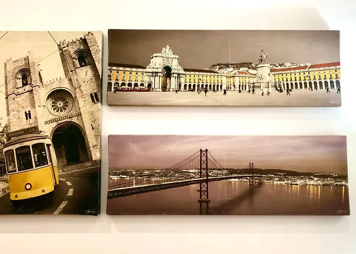 Between Historical Monuments * Lisboa