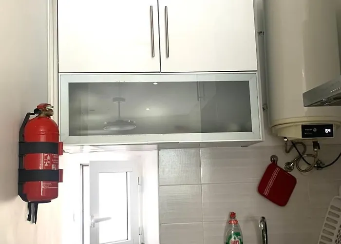 Between Historical Monuments شقة Lisboa