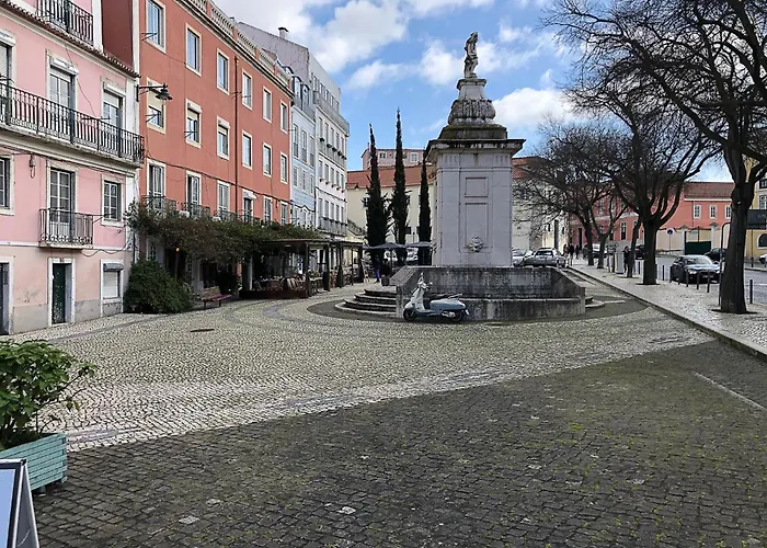 Between Historical Monuments